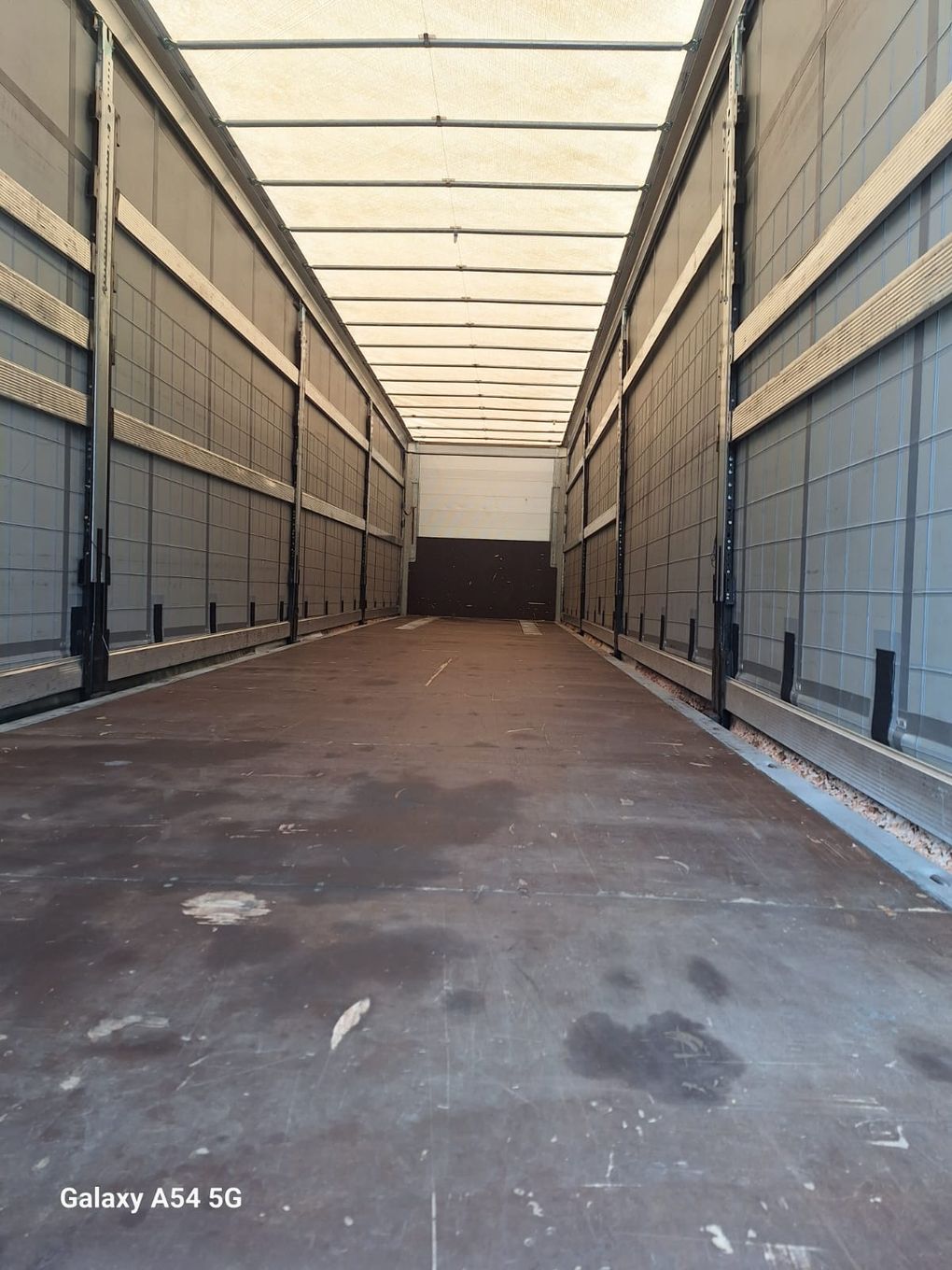 Schmitz-cargobull VARIOS/ Poszerzane słupki BDE/ Mało używana