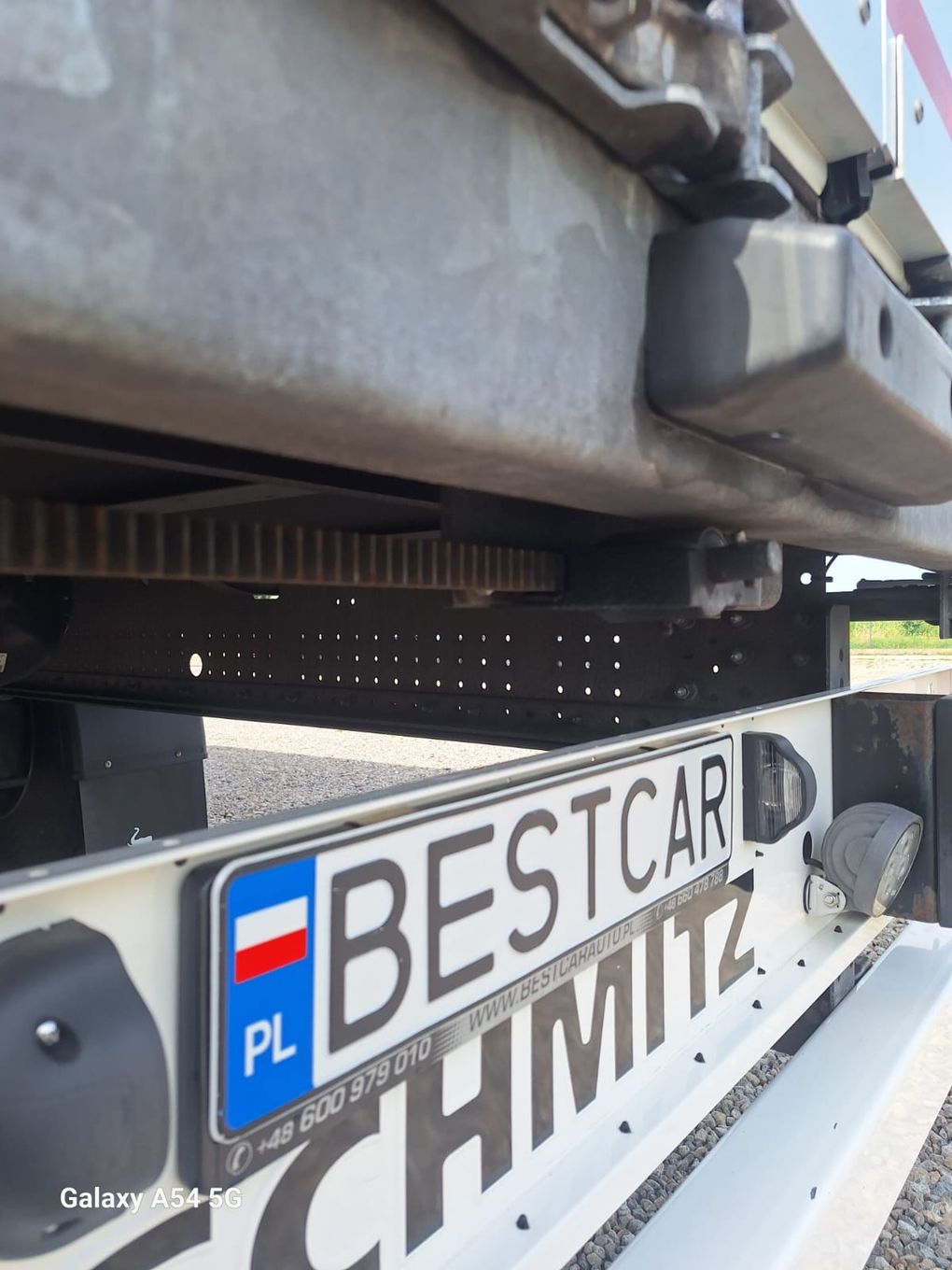 Schmitz-cargobull VARIOS/ Poszerzane słupki BDE/ Mało używana