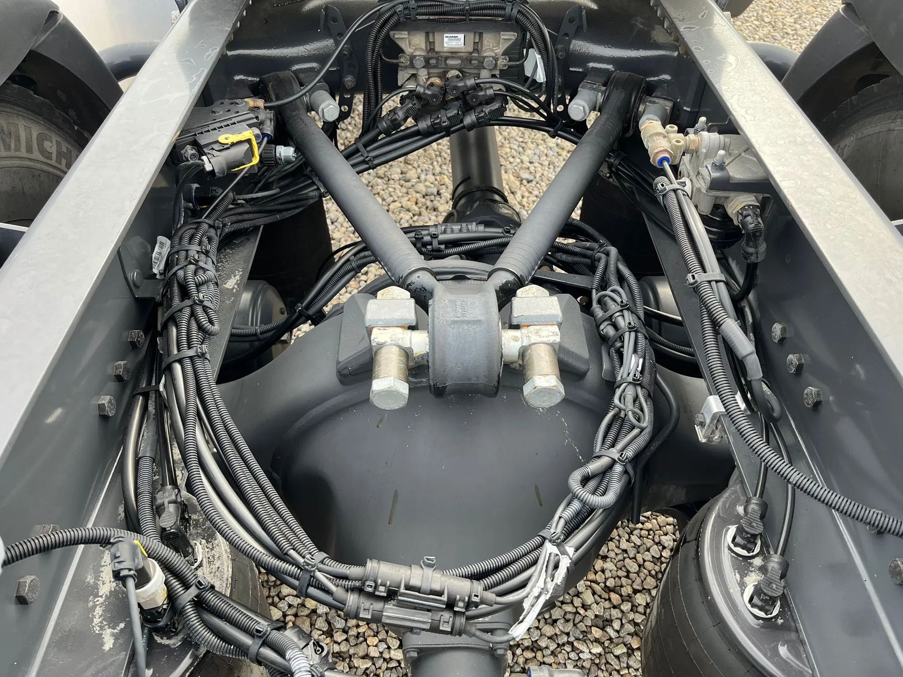 Scania G410 NG /NISKA WAGA / PTO / 4 poduszki TYŁ /Import z FRANCJI