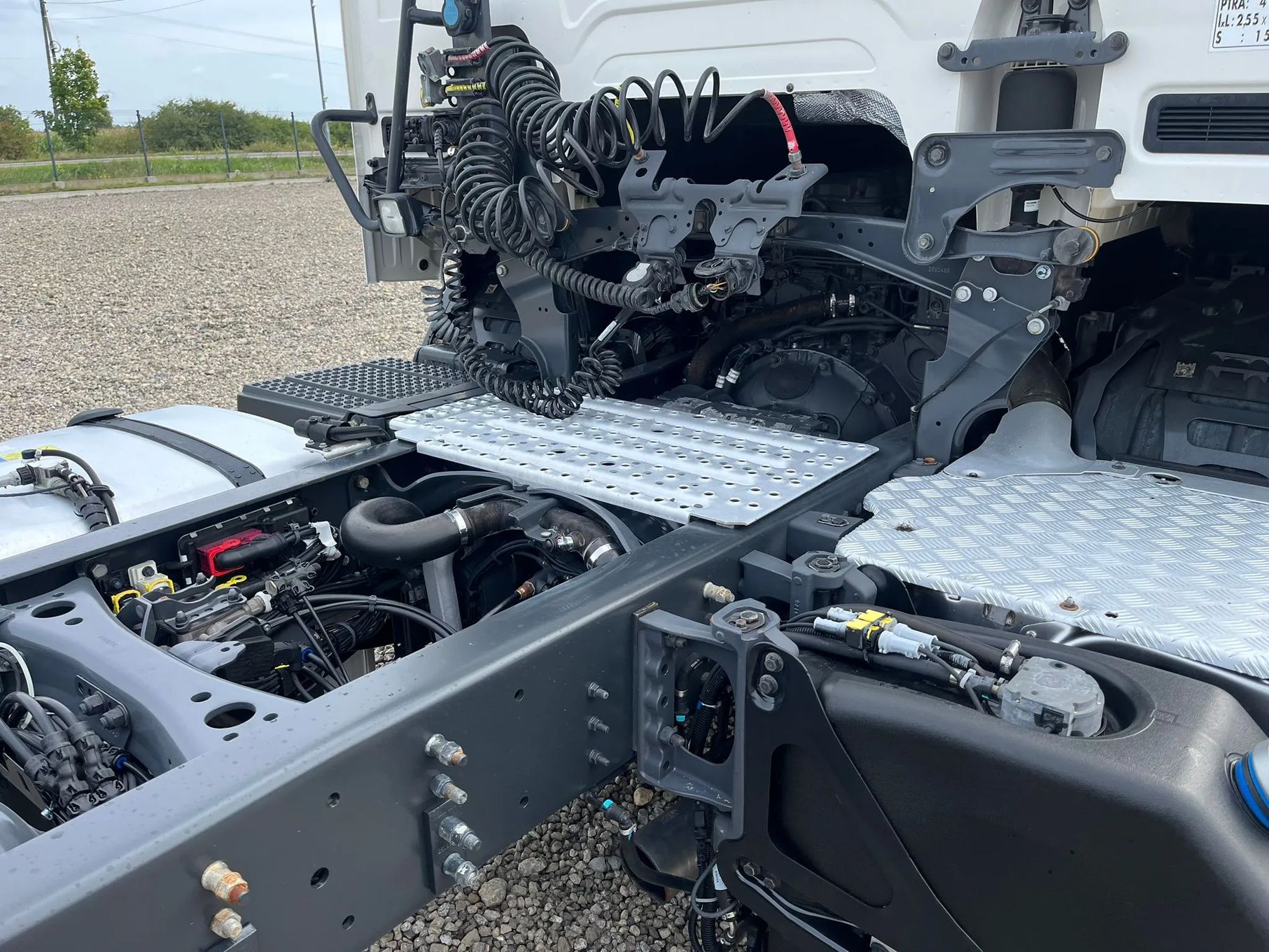 Scania G410 NG /NISKA WAGA / PTO / 4 poduszki TYŁ /Import z FRANCJI