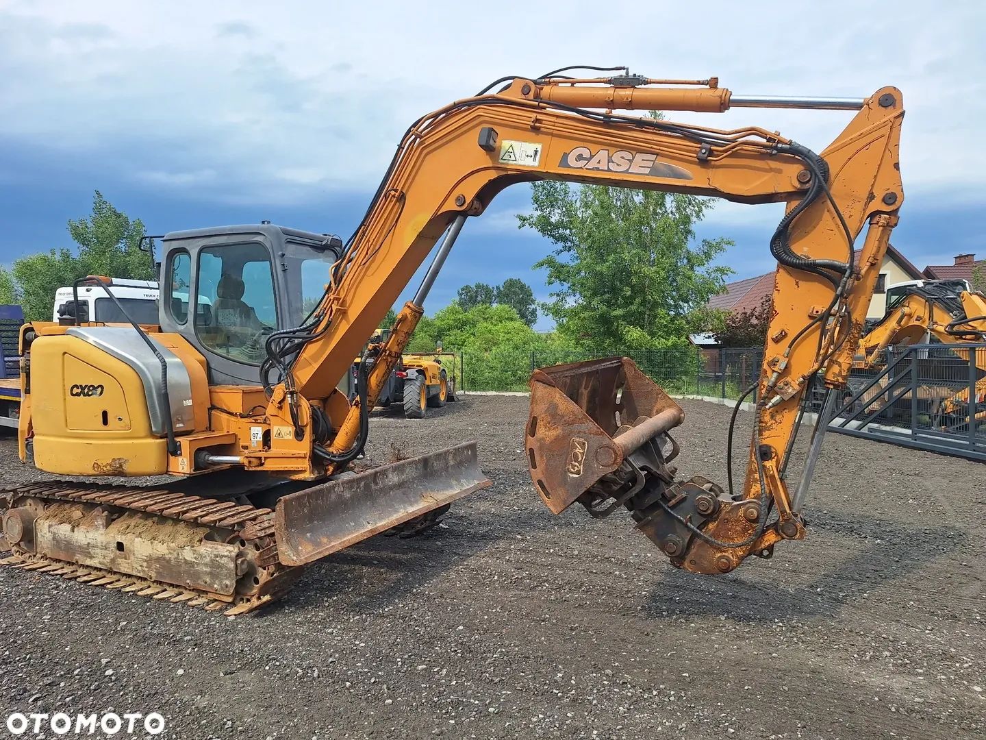 Case CX80 2010 13077godzin / 3 łyżki, szybkozłącze / Import Francja